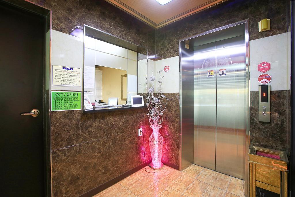Real Boutique Hotel Seul Esterno foto